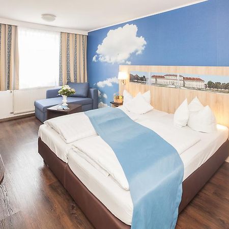 Hotel Blauer Karpfen Обершлайсхайм Экстерьер фото